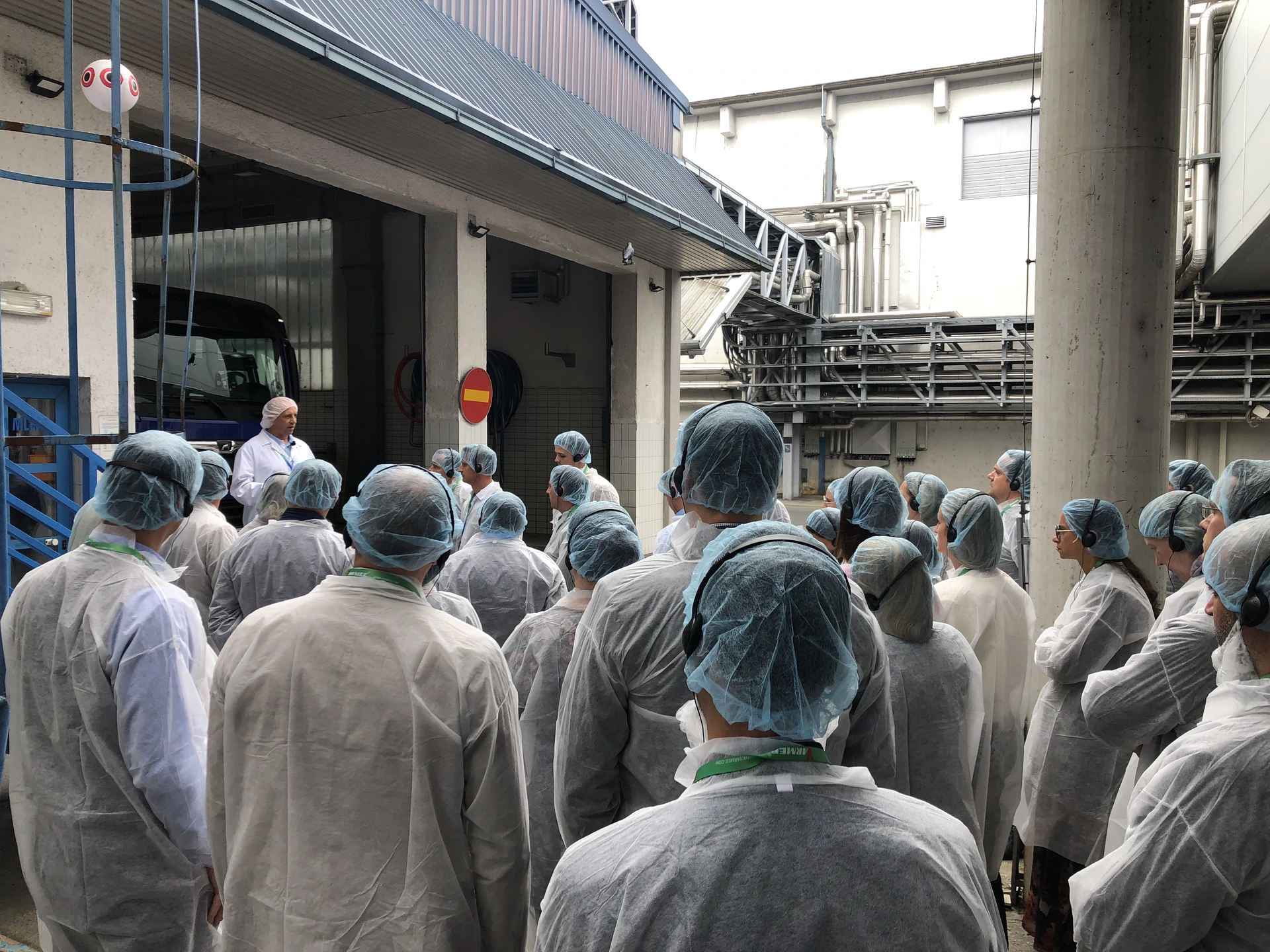 Audioguide sistemi za vodenje skupin - brezžični vodič za oglede in turistične ture